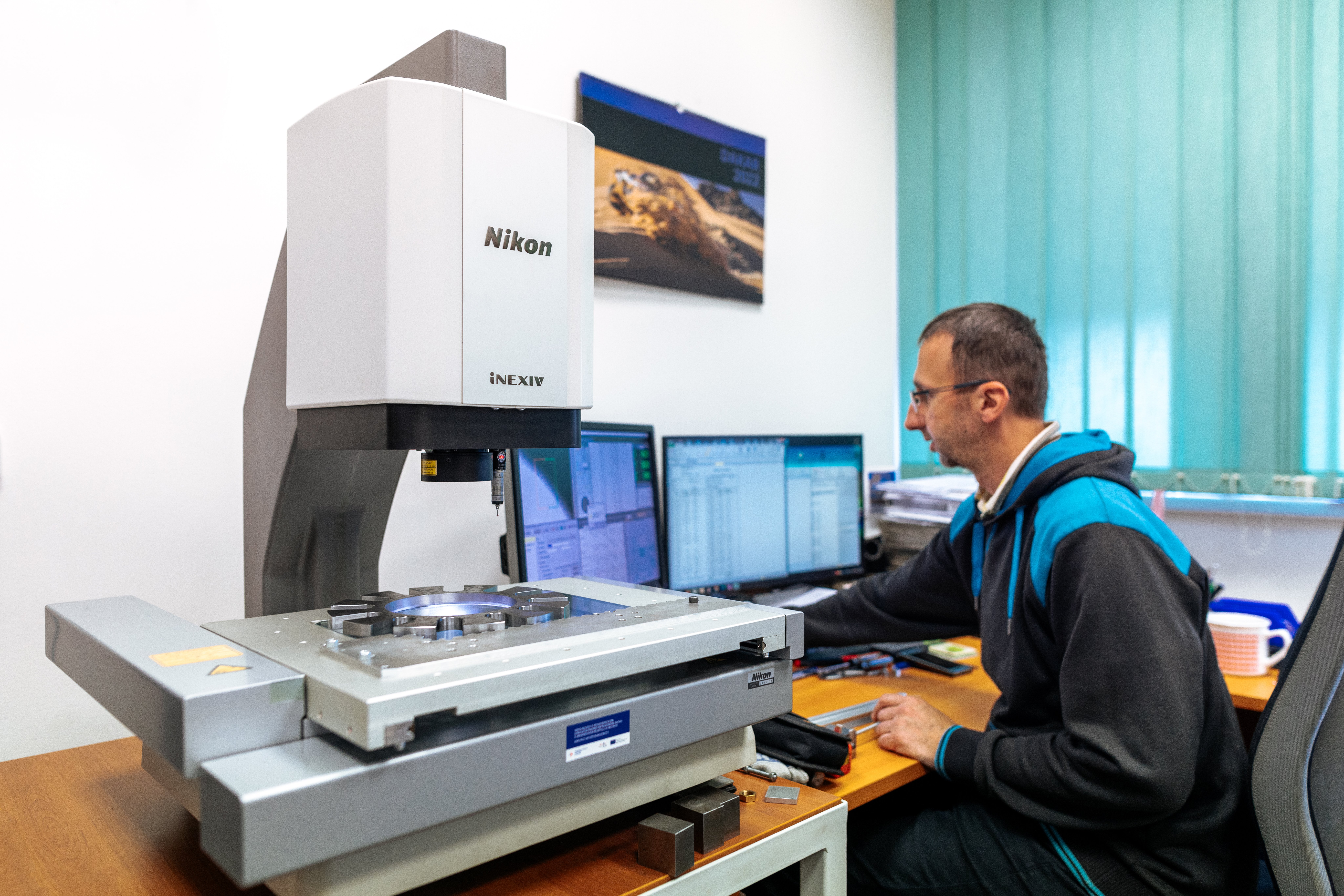 Kontrola kvality CNC obrábění a frézování expertem